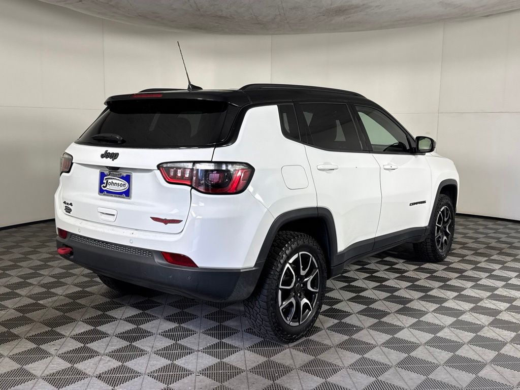 2025 Jeep Compass Trailhawk - Photo 9