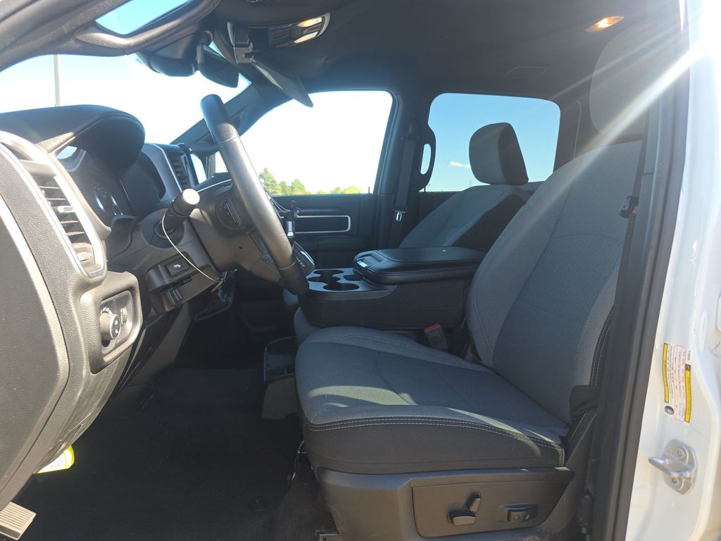 2024 Ram 2500 Big Horn photo 2