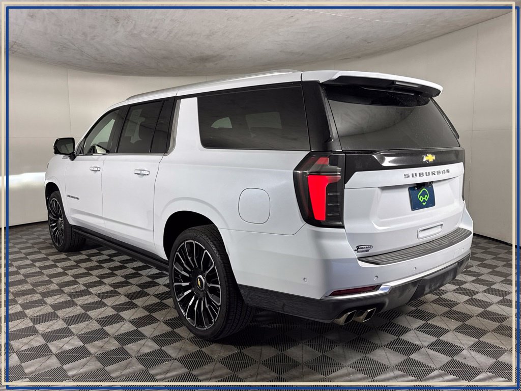 2026 Chevrolet Suburban High Country - Photo 8