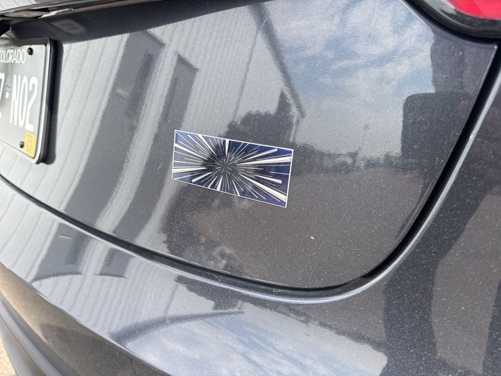 2024 Tesla Model 3 Performance photo 4