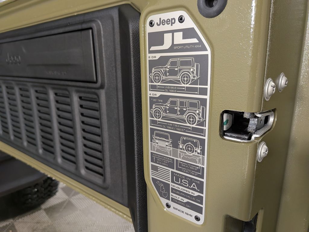 2026 Jeep Wrangler 4-Door Willys - Photo 10