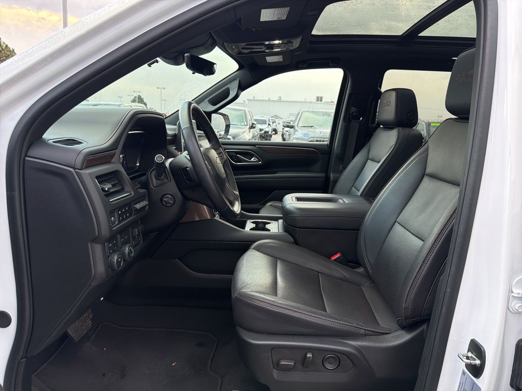 2024 Chevrolet Tahoe High Country photo 3