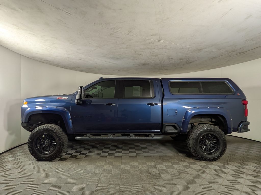 2021 Chevrolet Silverado 2500HD LTZ photo 3