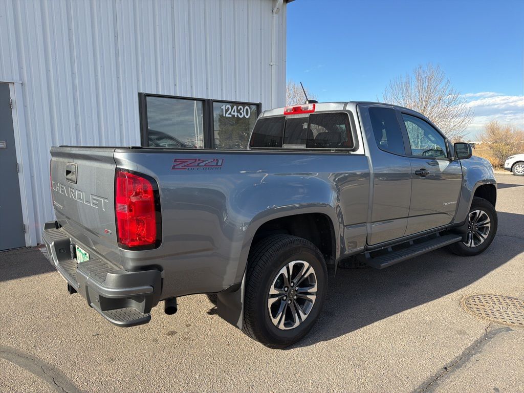 2021 Chevrolet Colorado Z71 photo 2