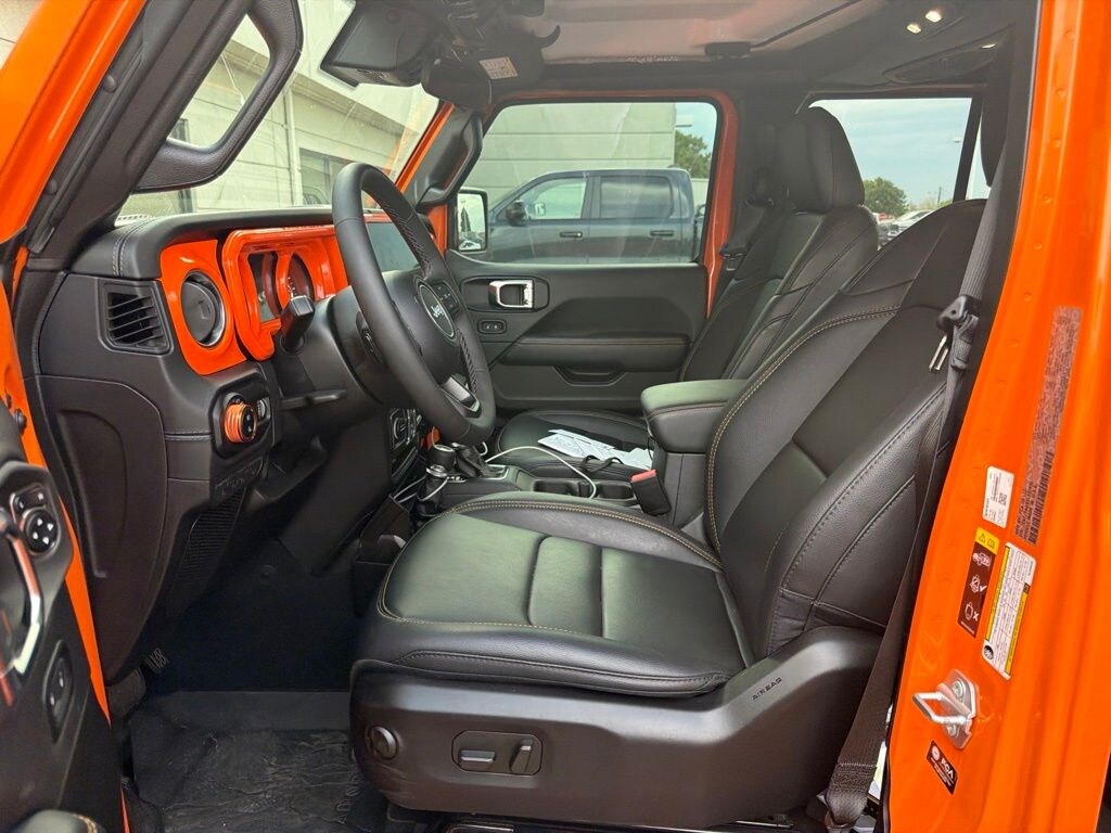 Certified 2025 Jeep Gladiator Sport Truck Crew Cab