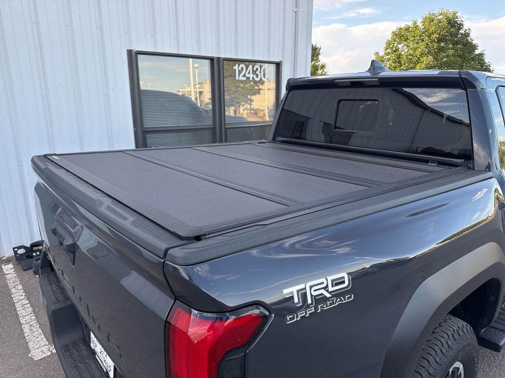 2025 Toyota Tacoma TRD Off-Road SR Double Cab Short Bed photo 4