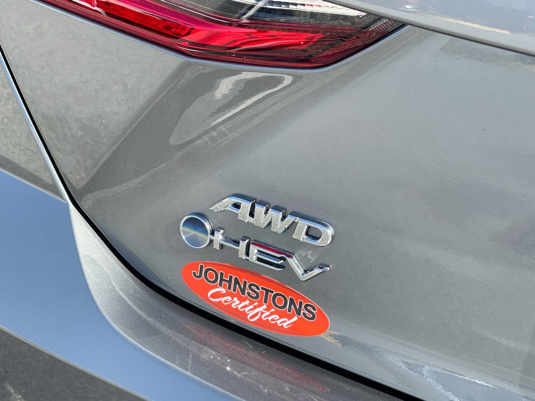 2026 Toyota Camry SE - Photo 18
