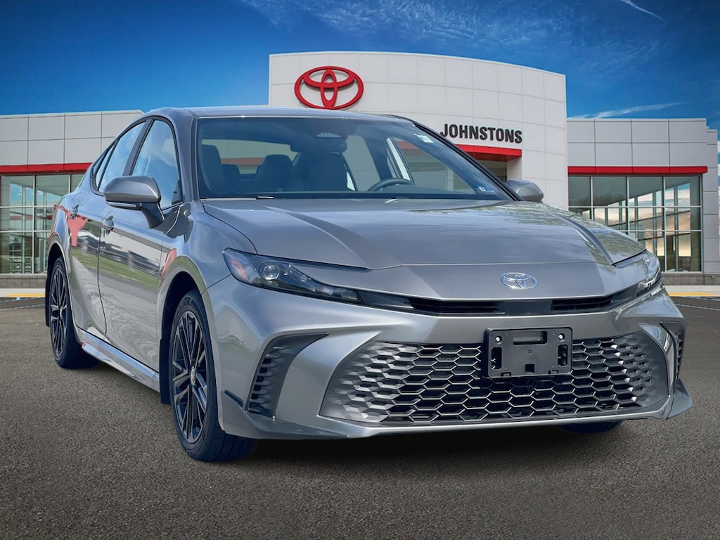 Used 2026 Toyota Camry SE Sedan