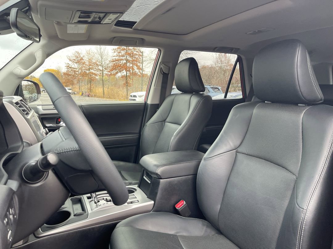 2022 Toyota 4Runner Limited - Photo 11