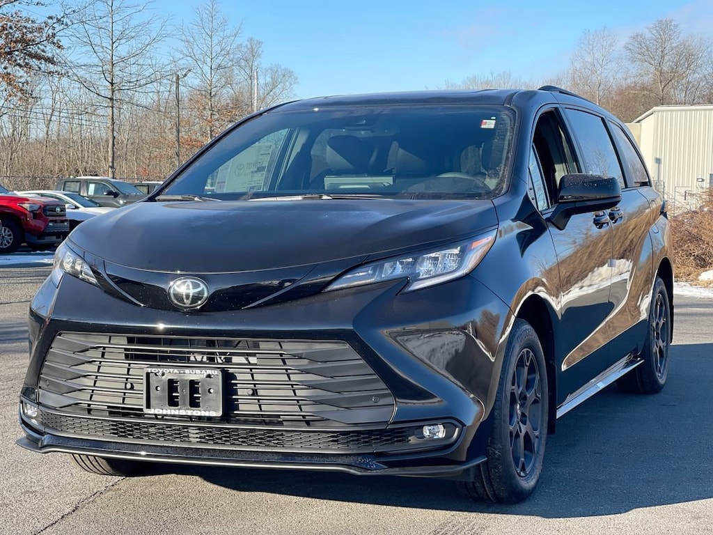 New 2026 Toyota Sienna Woodland Edition WOODLAND EDITION