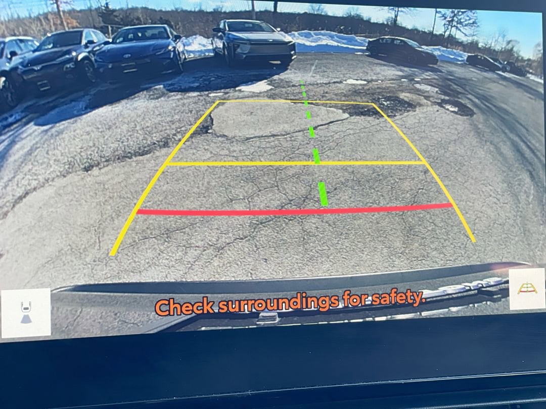 2025 Toyota RAV4 LE - Photo 6