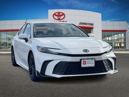 2025 Toyota Camry SE Sedan