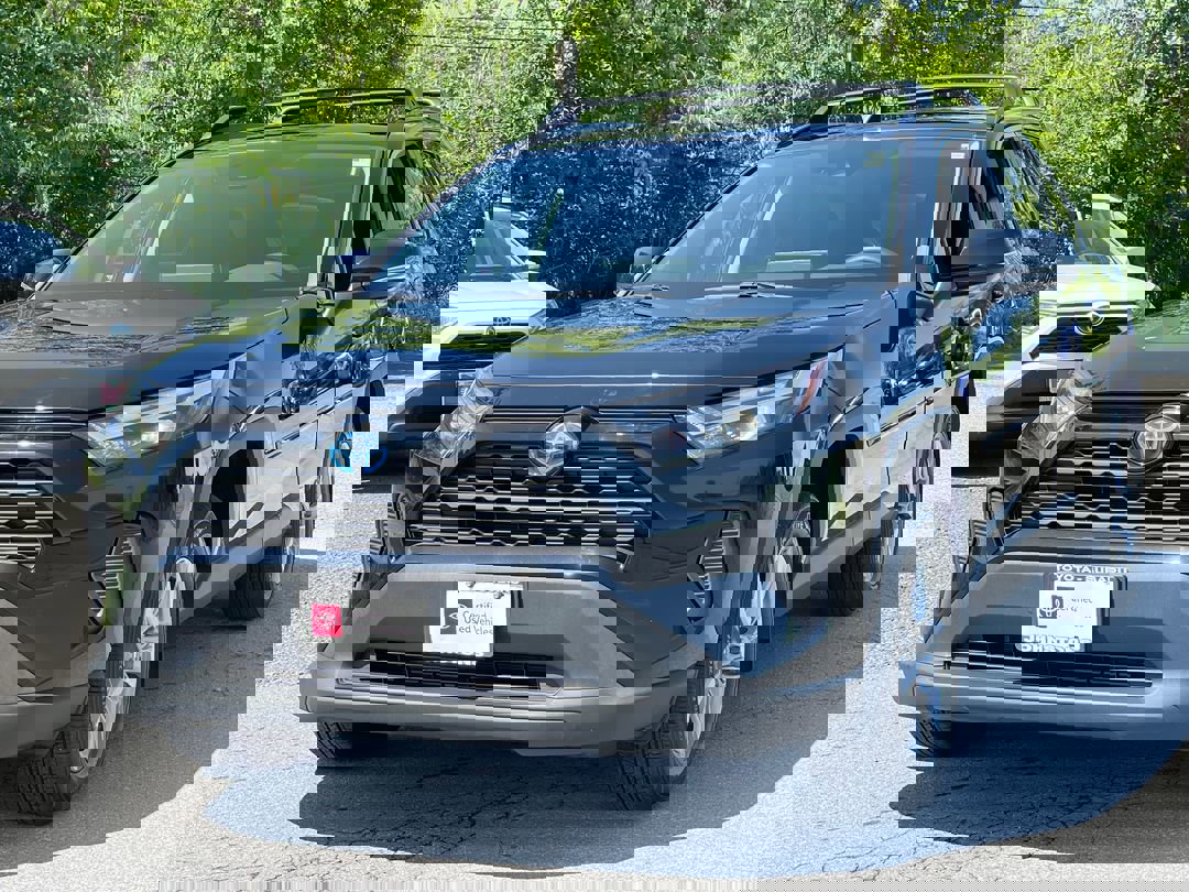 Certified 2022 Toyota RAV4 XLE with VIN 4T3RWRFV9NU057376 for sale in New Hampton, NY