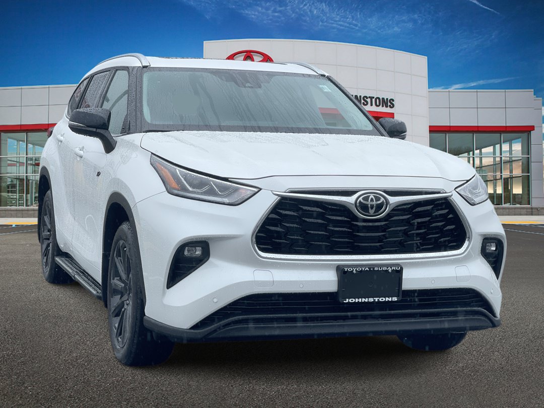 2026 Toyota Highlander SUV 
