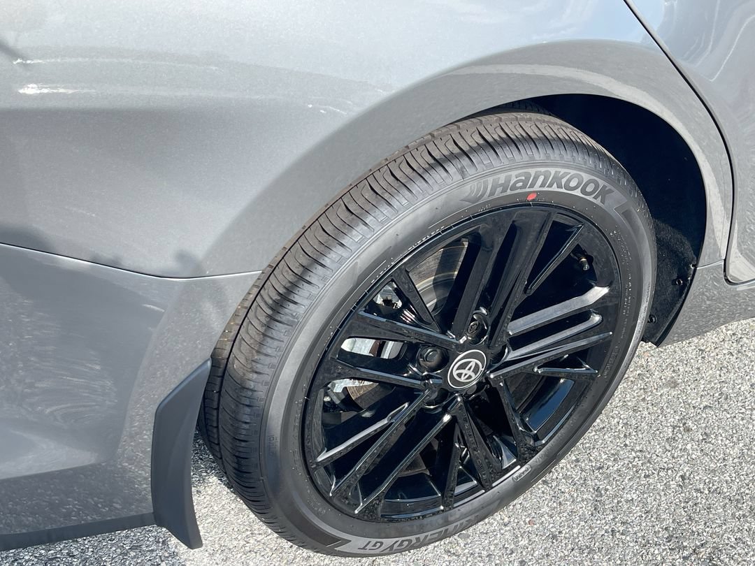 2026 Toyota Camry SE - Photo 16