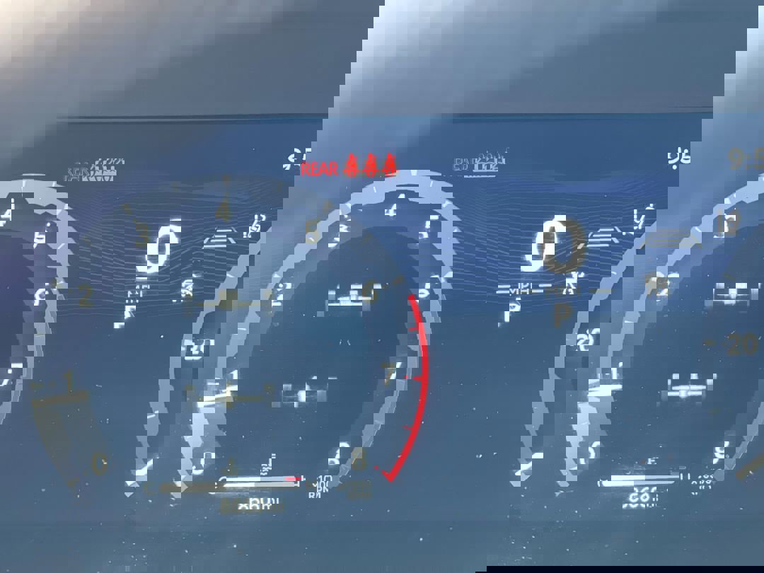 2025 Toyota Tacoma TRD photo 3