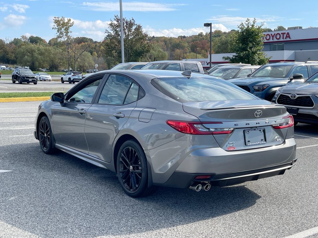 2026 Toyota Camry SE - Photo 14