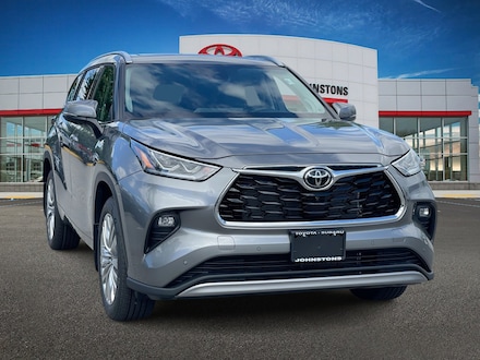 2026 Toyota Highlander Platinum SUV