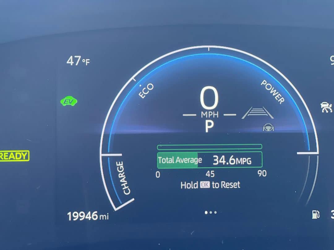 2025 Toyota Camry SE - Photo 3