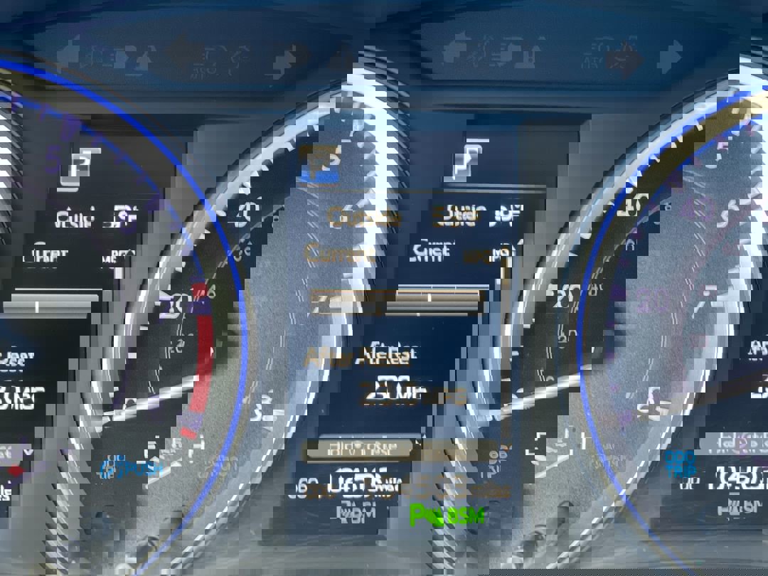 2019 Toyota Highlander Limited photo 2