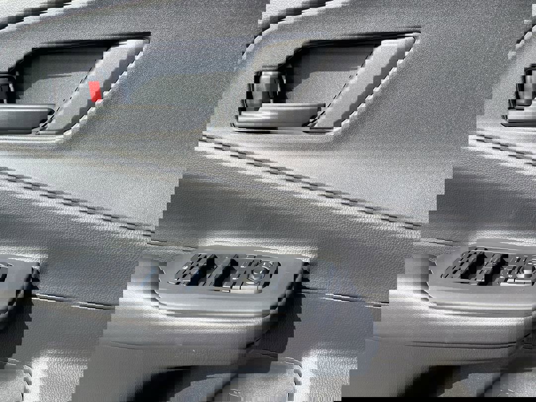 2024 Toyota Prius Prime SE - Photo 8