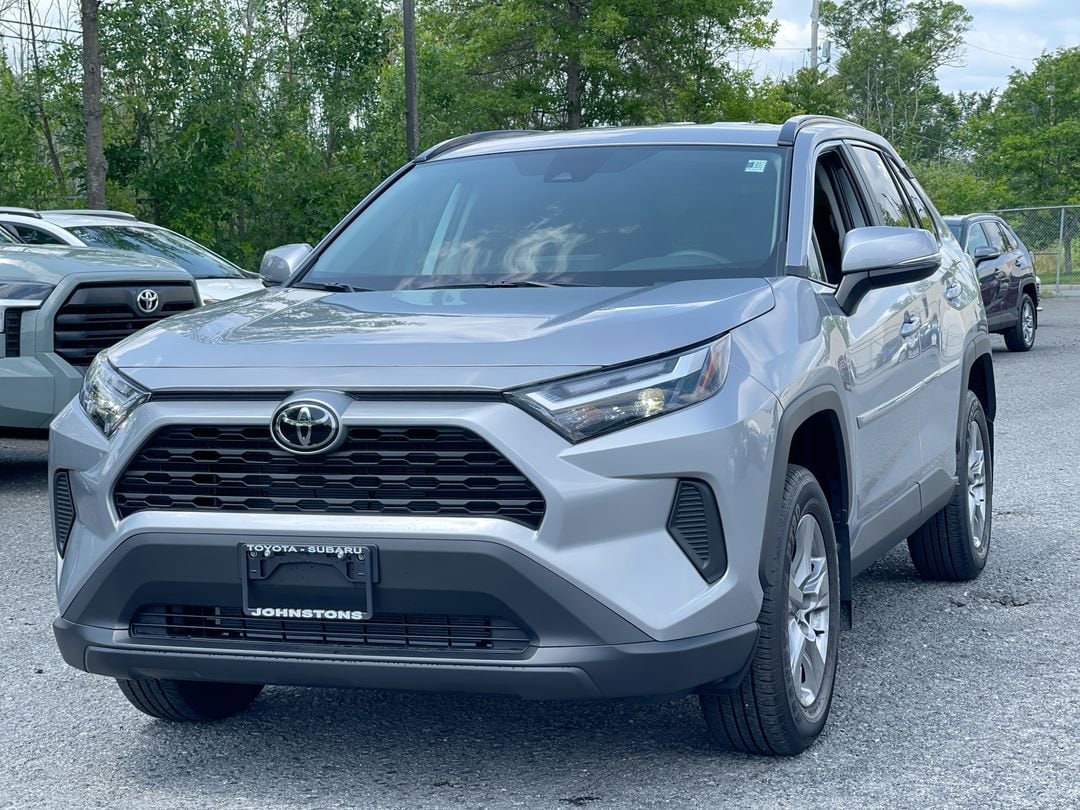 Used 2025 Toyota RAV4 XLE with VIN 2T3P1RFV0SC511114 for sale in Kansas City