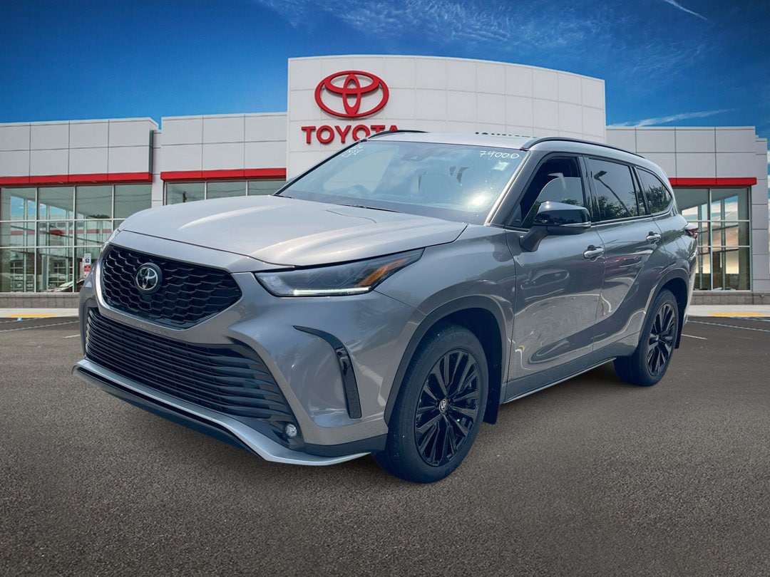 2026 Toyota Highlander SUV 