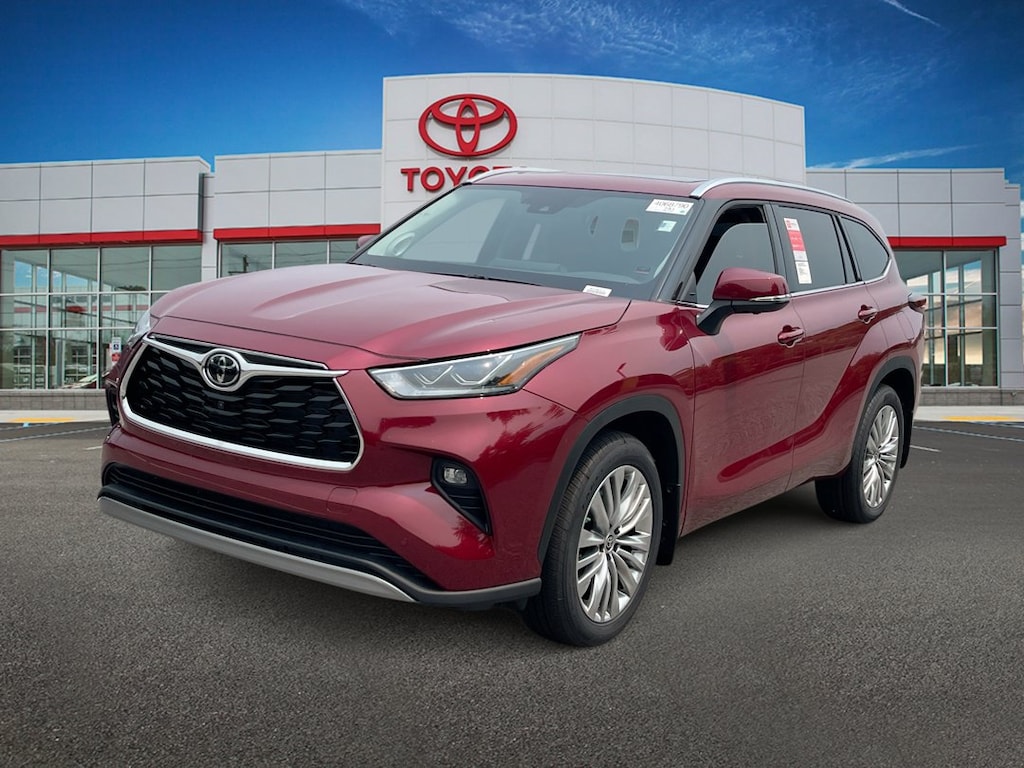Used 2026 Toyota Highlander Platinum SUV