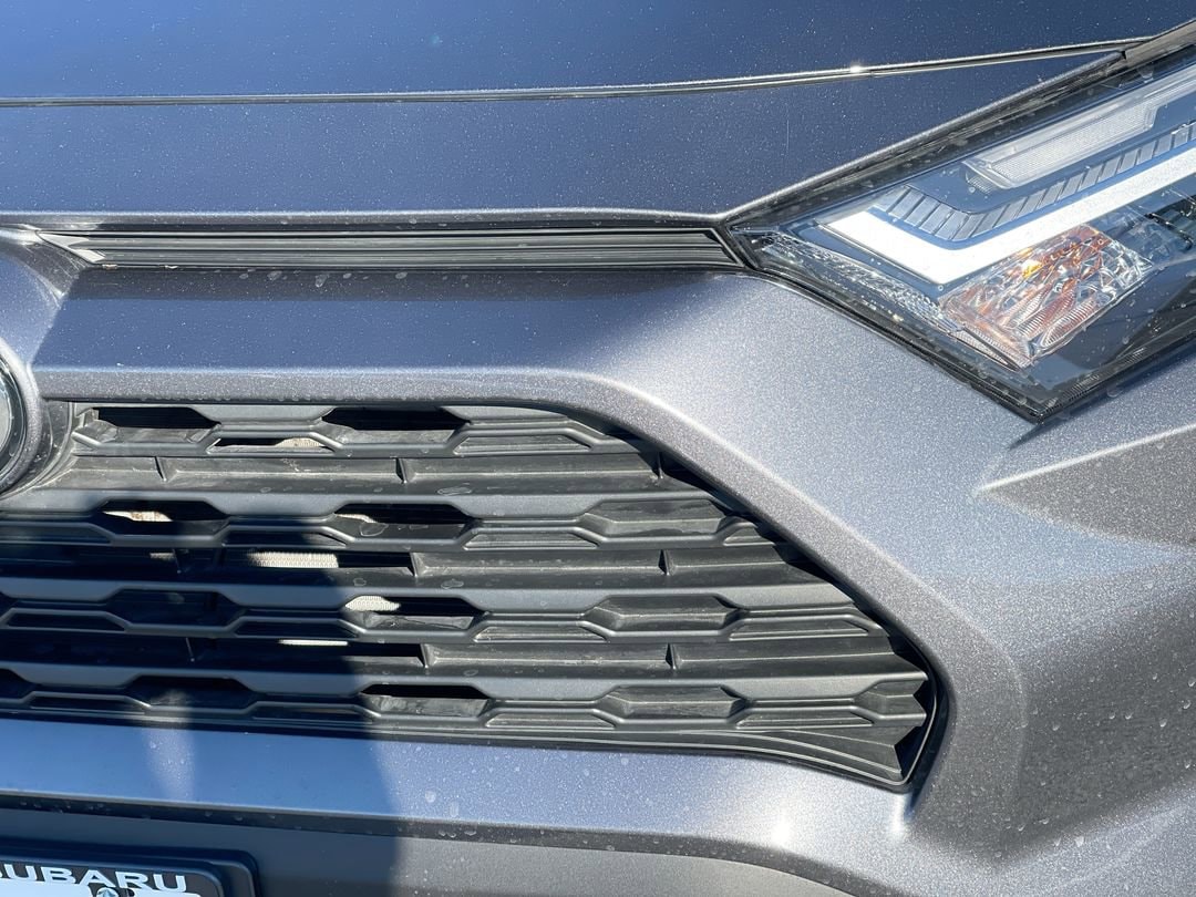 2025 Toyota RAV4 LE - Photo 20