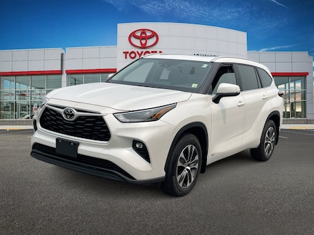 2026 Toyota Highlander Hybrid XLE SUV