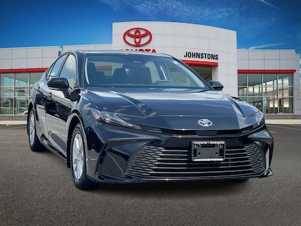 2025 Toyota Camry LE Sedan