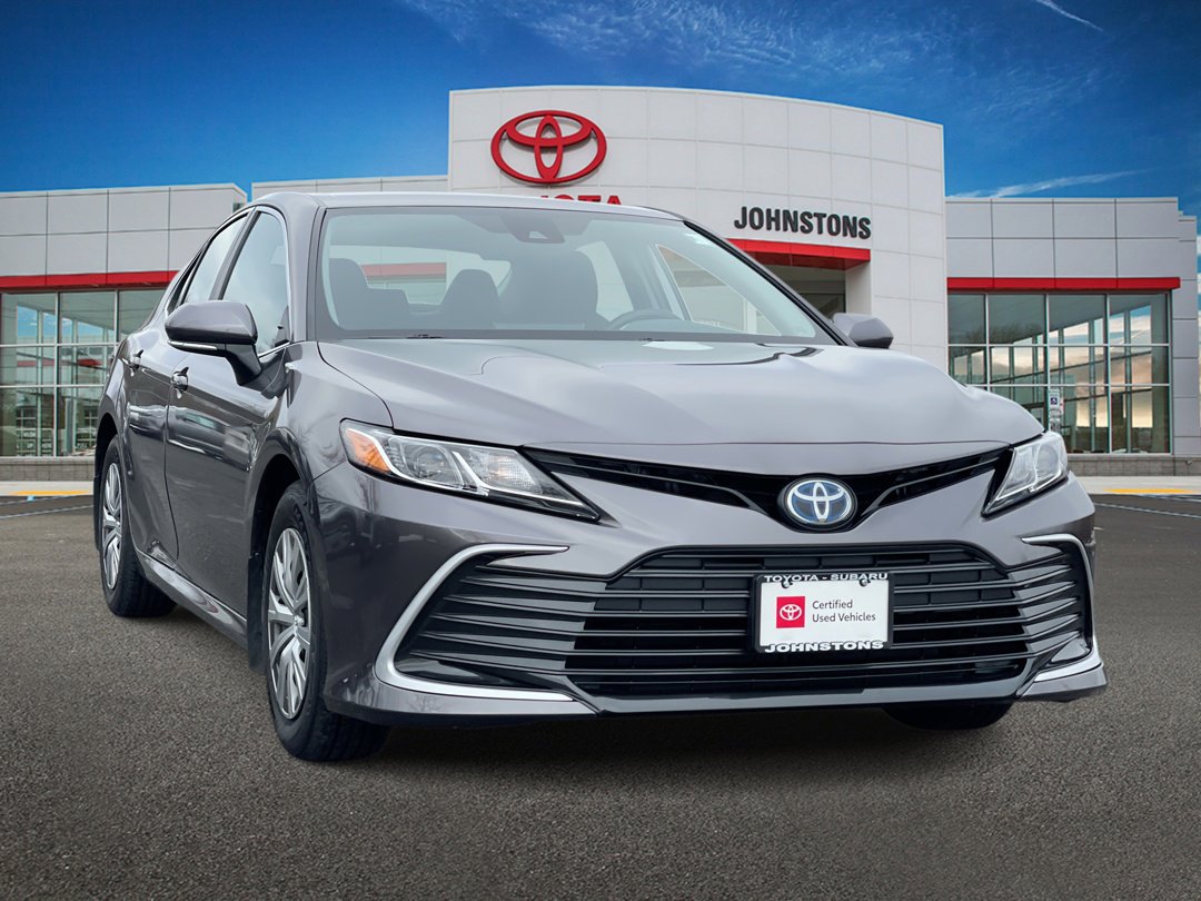 2023 Toyota Camry LE's photo