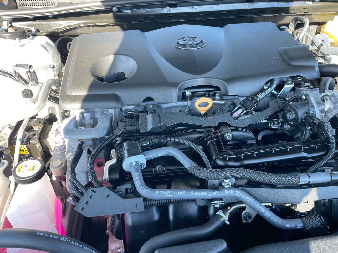 2025 Toyota Camry SE - Photo 17