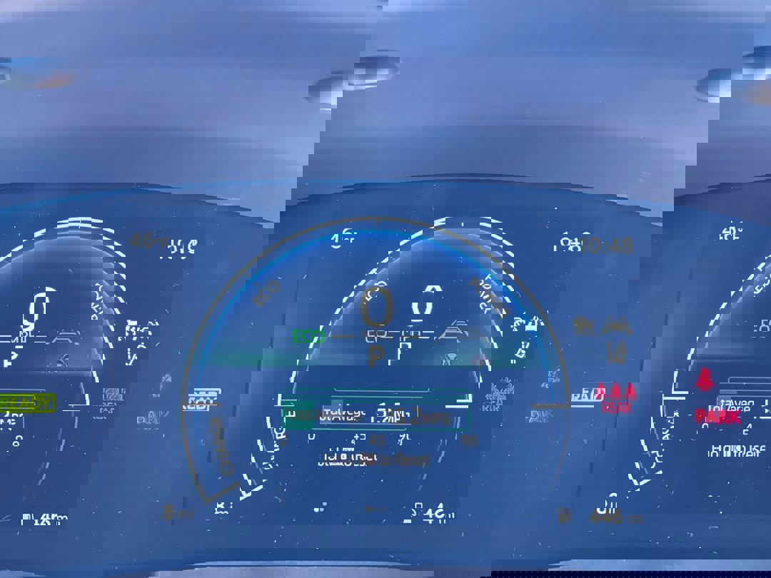 2025 Toyota Camry SE photo 3