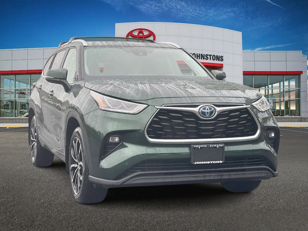 Used 2023 Toyota Highlander Hybrid Limited SUV