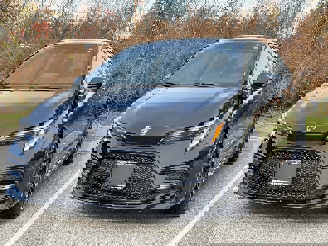 2025 Toyota Corolla SE photo 2