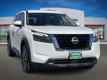 2023 Nissan Pathfinder SV SUV
