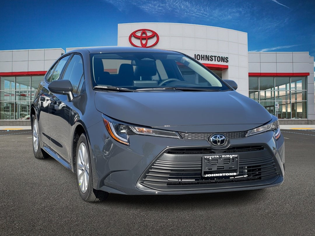 2026 Toyota Corolla LE's photo