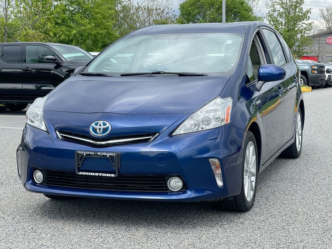 Used 2014 Toyota Prius v Five with VIN JTDZN3EU4E3359654 for sale in New Hampton, NY