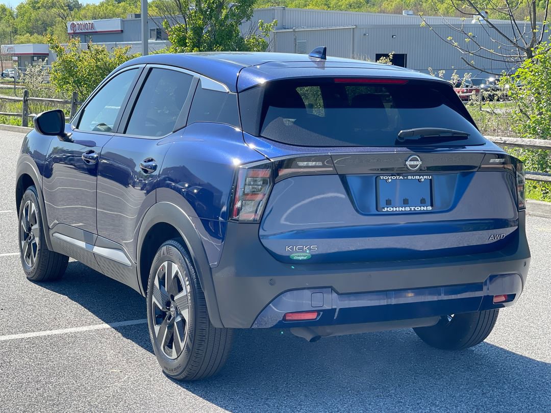 2025 Nissan Kicks SV AWD - Photo 14