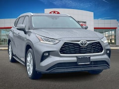 2026 Toyota Highlander Limited SUV