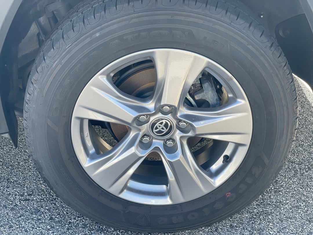 2025 Toyota RAV4 LE - Photo 12