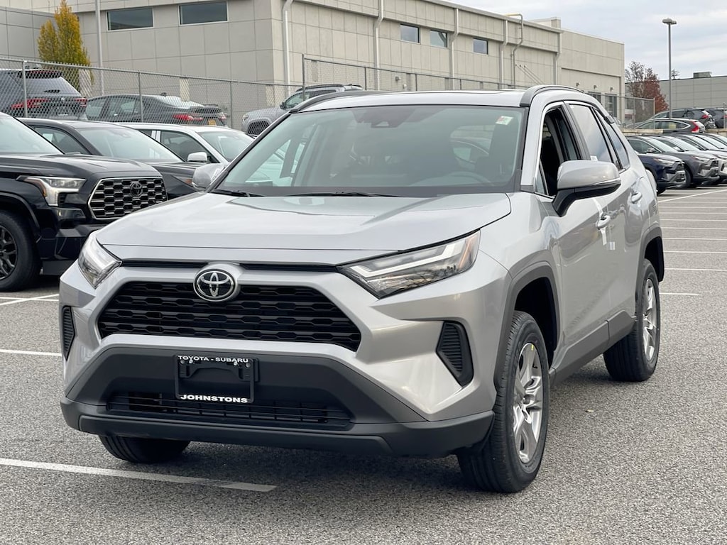 New 2025 Toyota RAV4 XLE XLE AWD SUV
