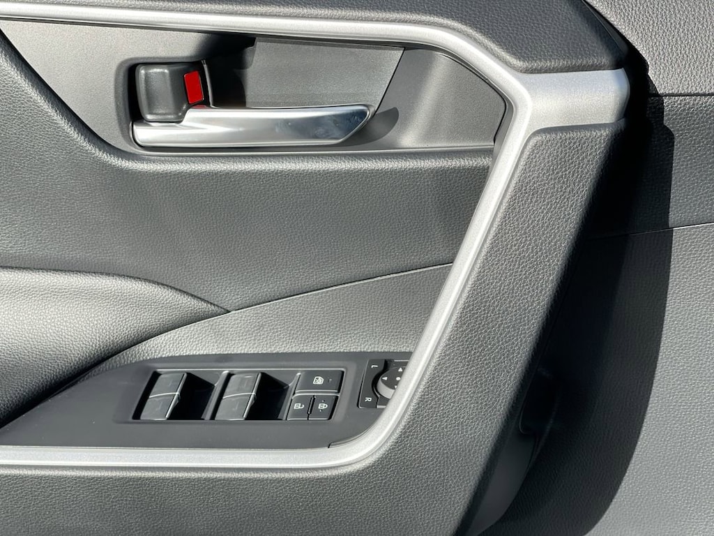 New 2025 Toyota RAV4 Hybrid XLE XLE AWD SUV