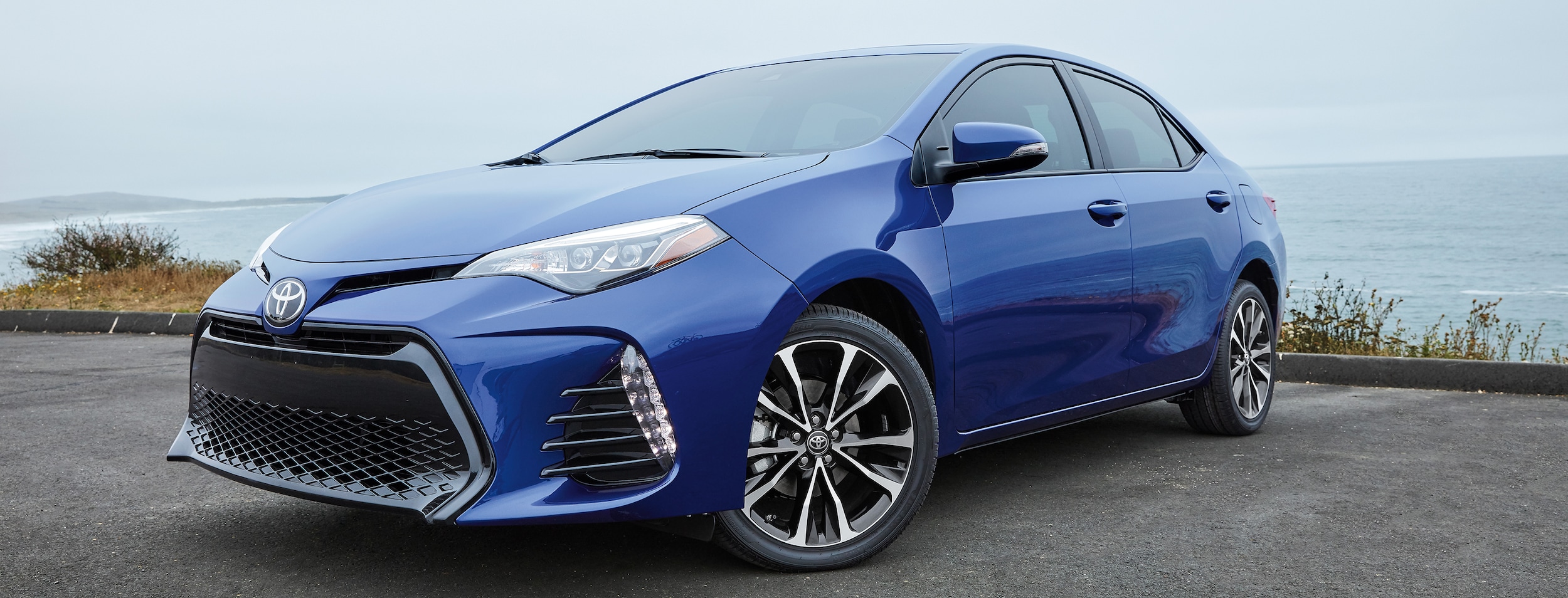 What features does the 2018 Toyota Corolla have? | Johnstons Toyota