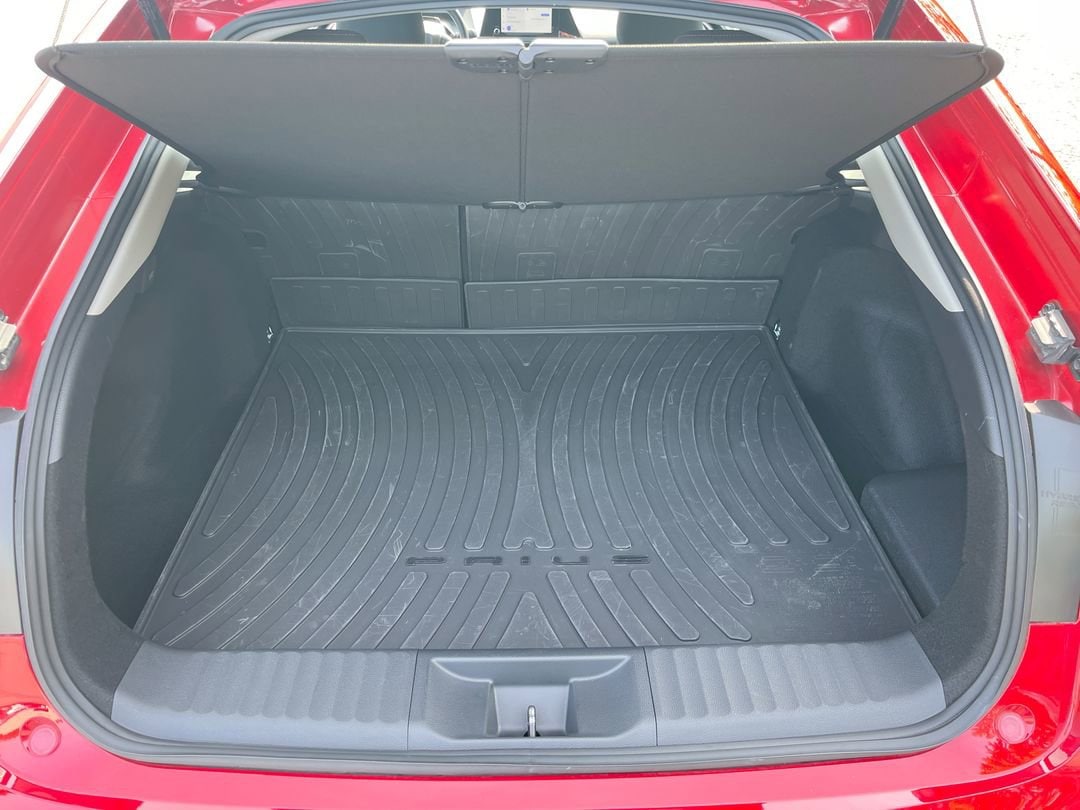 2024 Toyota Prius Prime SE - Photo 17