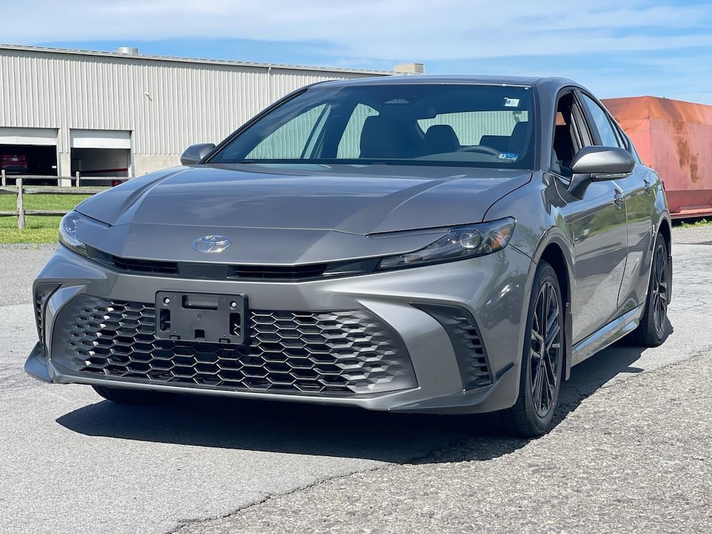 Used 2026 Toyota Camry SE Sedan