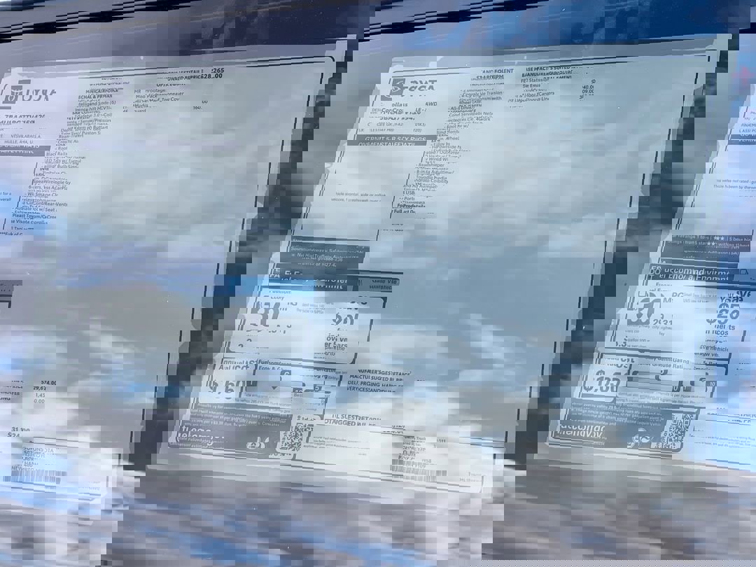 2026 Toyota Corolla Cross LE photo 3