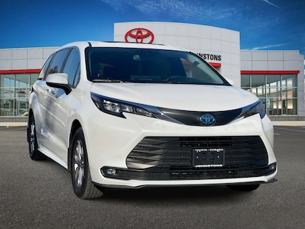 2025 Toyota Sienna XLE 7 Passenger Van Passenger Van