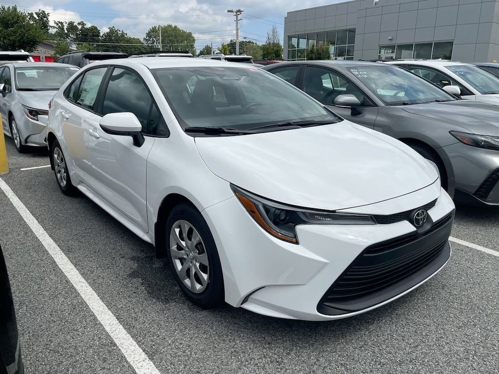 Used 2026 Toyota Corolla LE Sedan